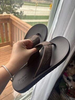 Flojos‎ Men's Flip Flop Brown color